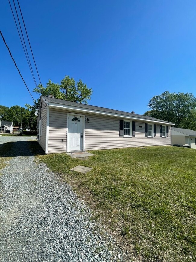Photo - Renovated One Bedroom Duplex