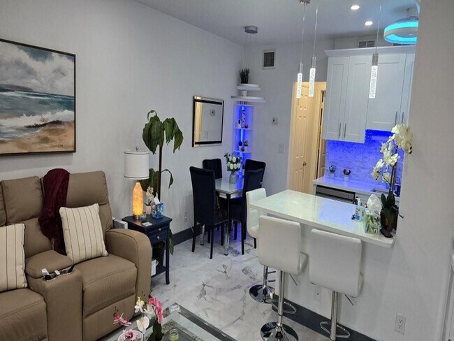 Photo - 2909 Middle River Dr Unit 103