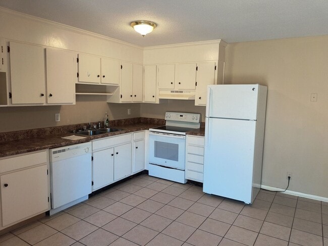 Photo - 3919 Kingsbridge Rd Unit 1