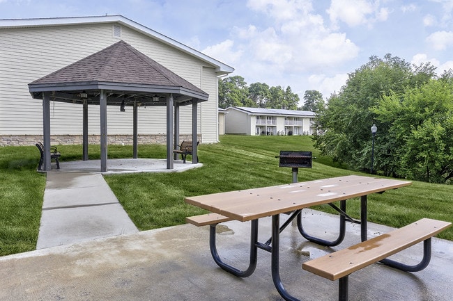 Photo - Anderson Crossing