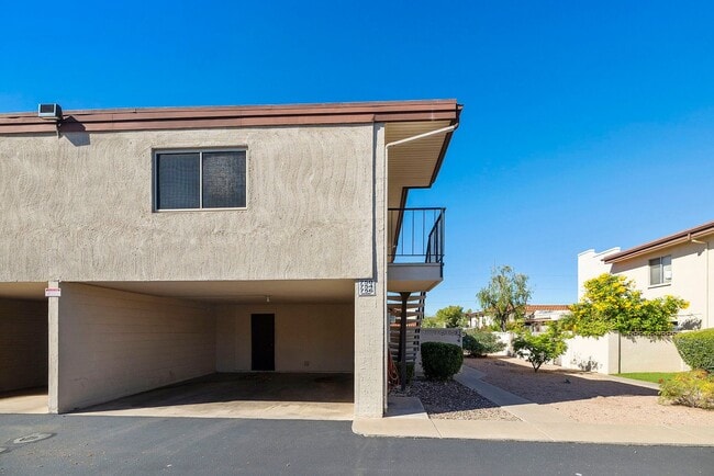 Photo - Moon Valley Townhouse at 7th and T-Bird!