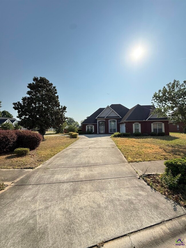 Photo - 136 Roseine Dr