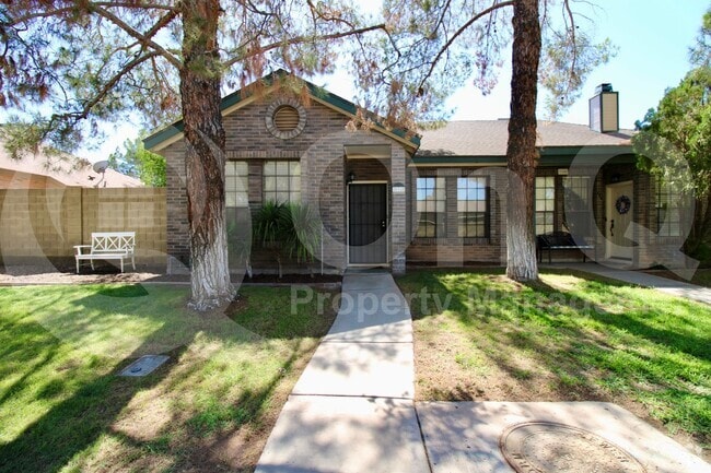 Building Photo - 118 N Heritage Dr Rental