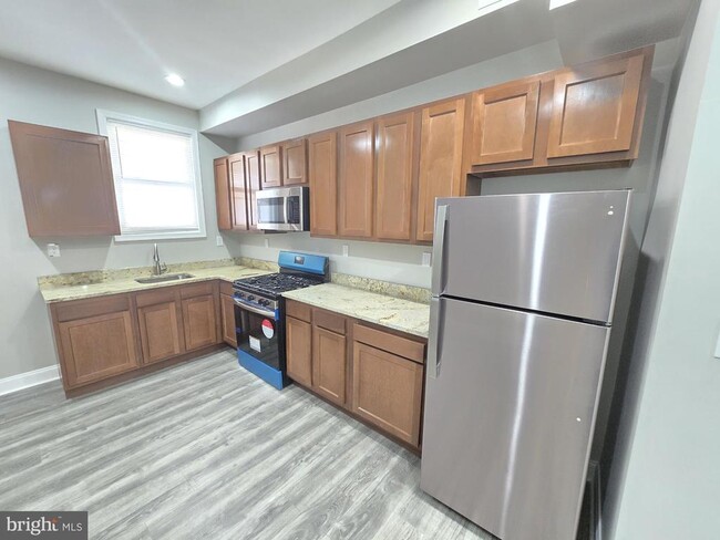 Photo - 336 Whitridge Ave Townhome