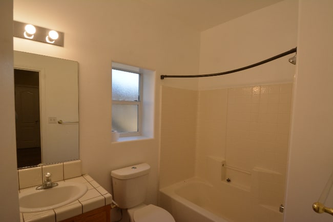 Photo - 408 Brite Meadow Ct