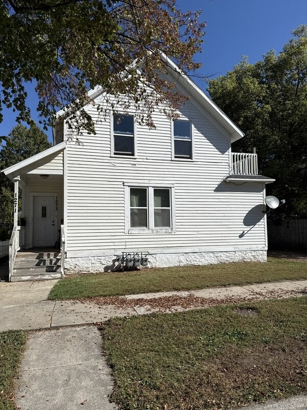 Building Photo - 1271 Cherry St Rental