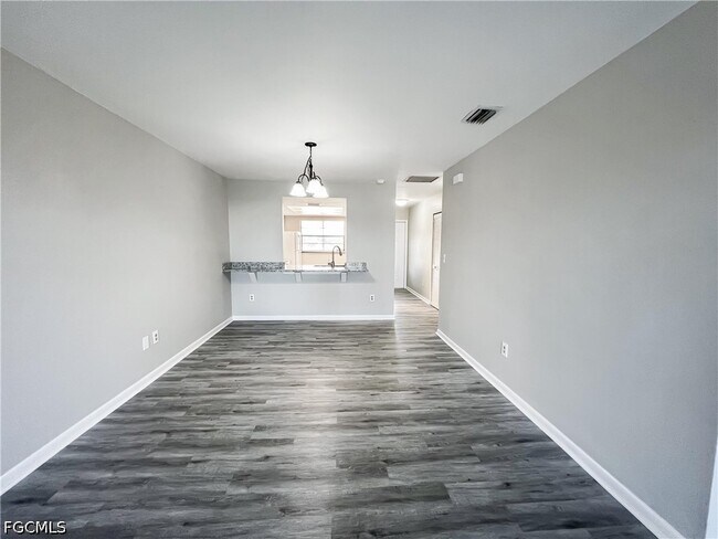 Photo - 4530 SW 10th Ave Unit 201