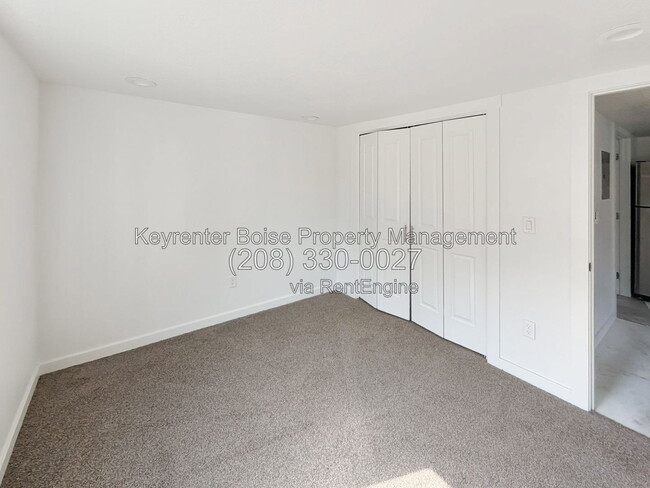 Photo - 611 20th Ave N