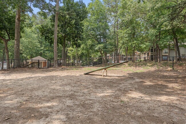 Photo - The Retreat at Lake Johnson Apartments