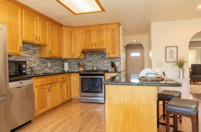 Photo - 712 Magnolia Ct