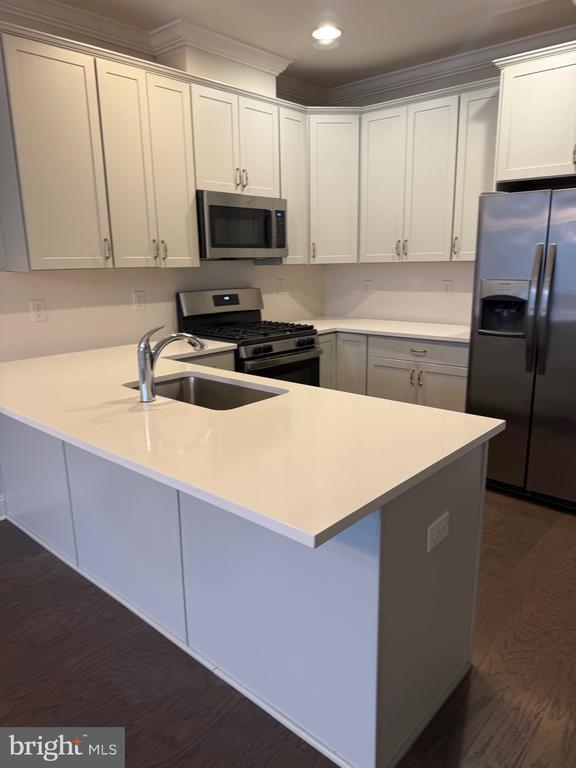 Photo - 220 Charles Ellis Dr