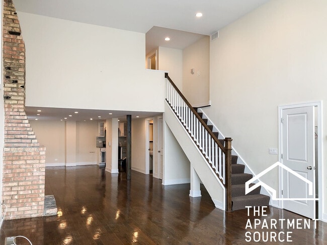 Photo - 1210 W Wrightwood Ave Apartments Unit 1