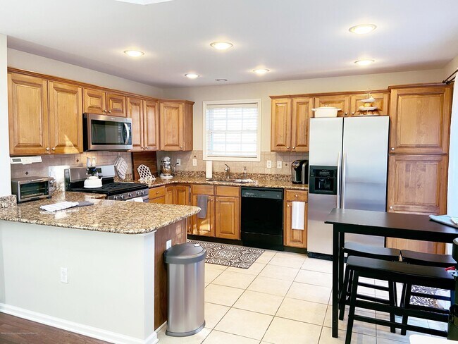 Photo - 219 Satinwood Dr