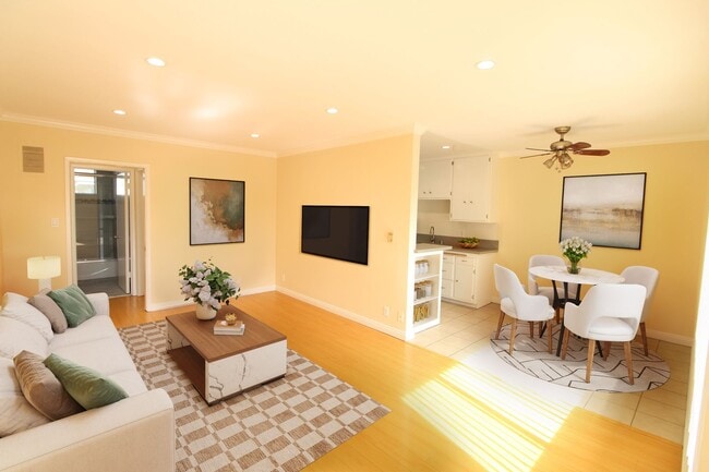 Building Photo - 11980 Walnut Ln