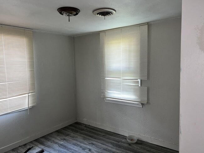 Photo - 1524 N Summit Ave