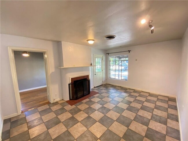 Photo - 1211 Bentwood Rd