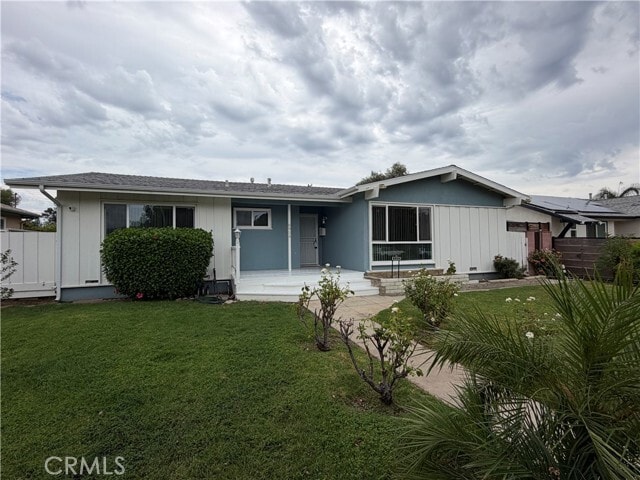 6934 Woodlake Ave