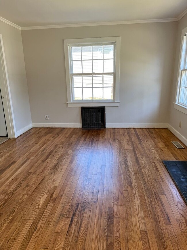 Photo - Charming 2 Bedroom Rental with Fresh Updates