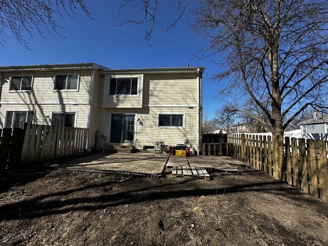 Photo - 2199 London Dr