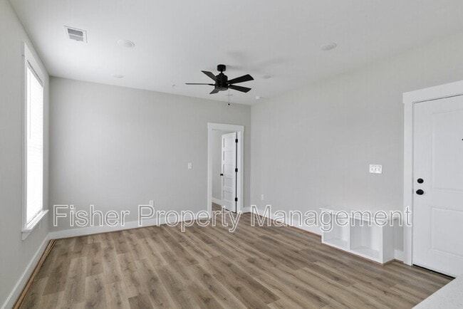 Photo - 2202 Carrington St Unidad 200