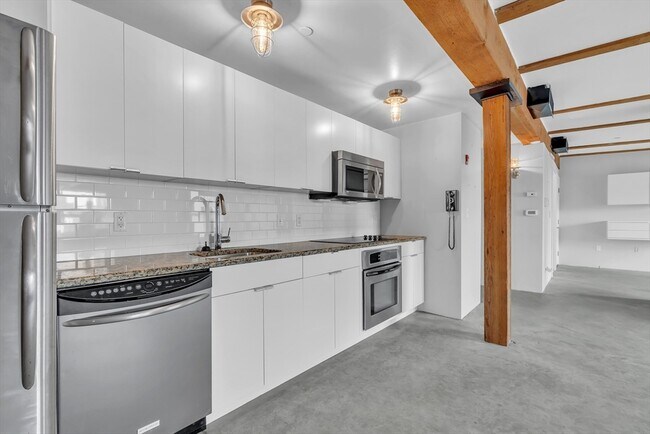 Photo - 90 Wareham St Condo