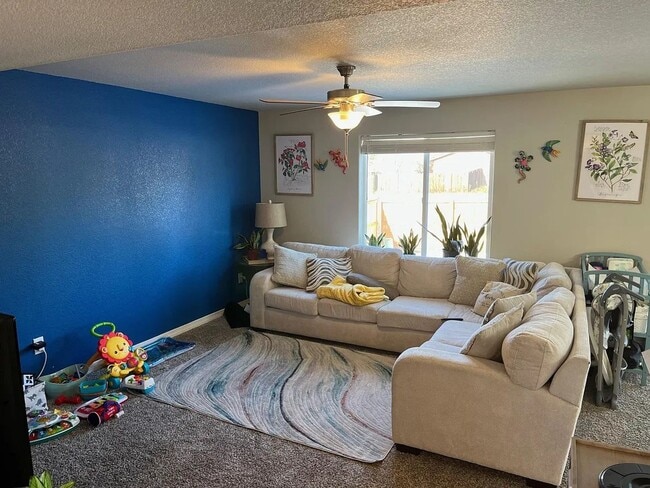 Photo - 5492 Hammond Dr