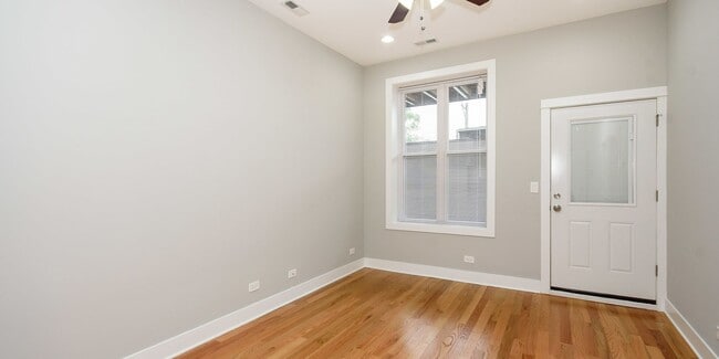 Photo - Updated, 1bd/1bth Ukrainian Village Prime spot, Avail 8/1 Unit 2119 3r