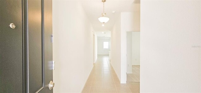 Photo - 429 Silver Palm Dr