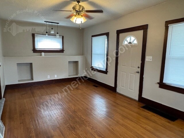 Photo - 2136 Brooklyn Ave