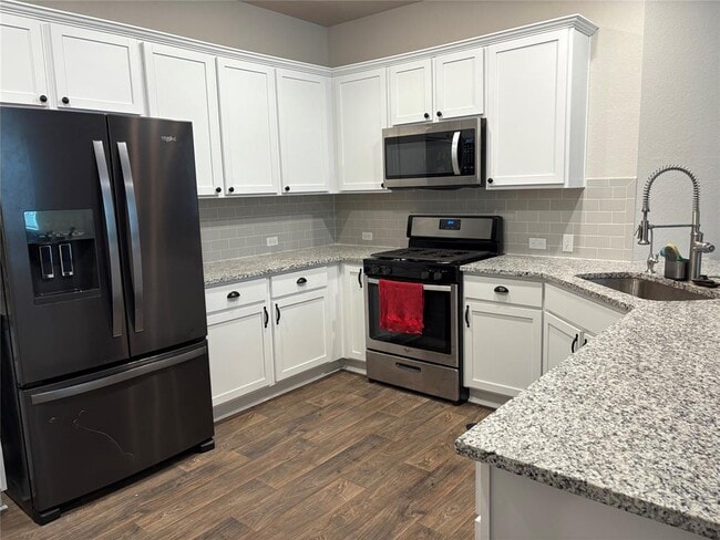 Photo - 505 Rainmaker Ln