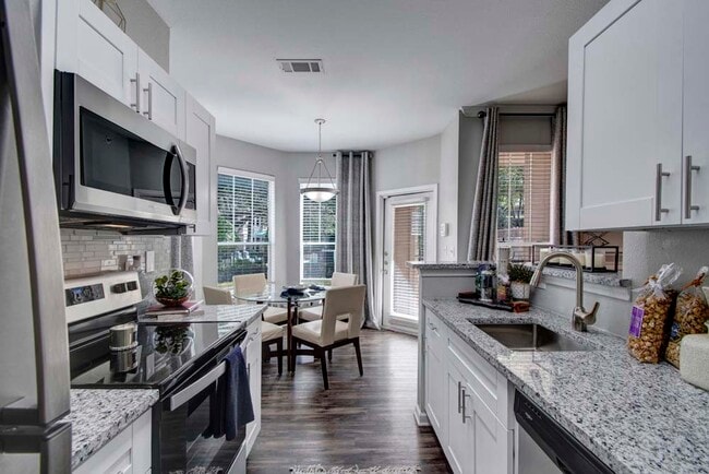 Building Photo - Somerset at Spring Creek Rental