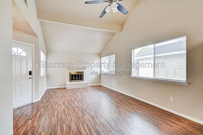 Photo - 13106 Townwood Dr