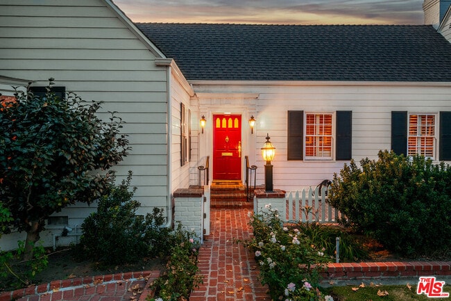 Photo - 4649 Sancola Ave