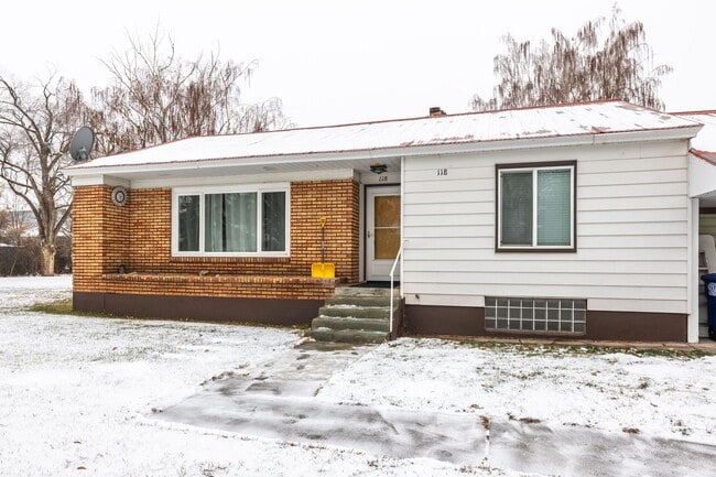 Photo - Your Fully Furnished 3 Bed 2 Bath Home Awaits Immediate Move-In!