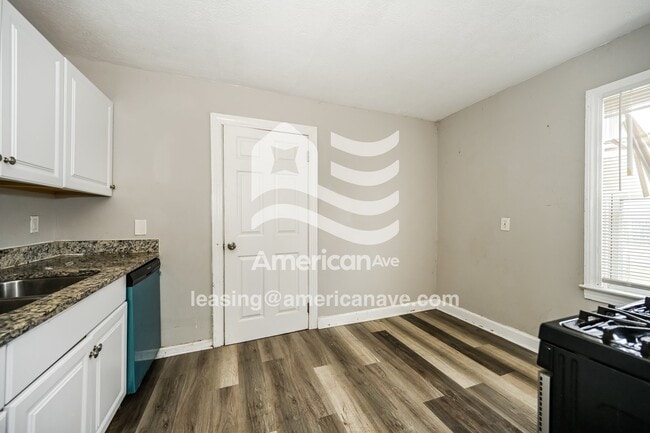 Photo - 1000 S 39th St