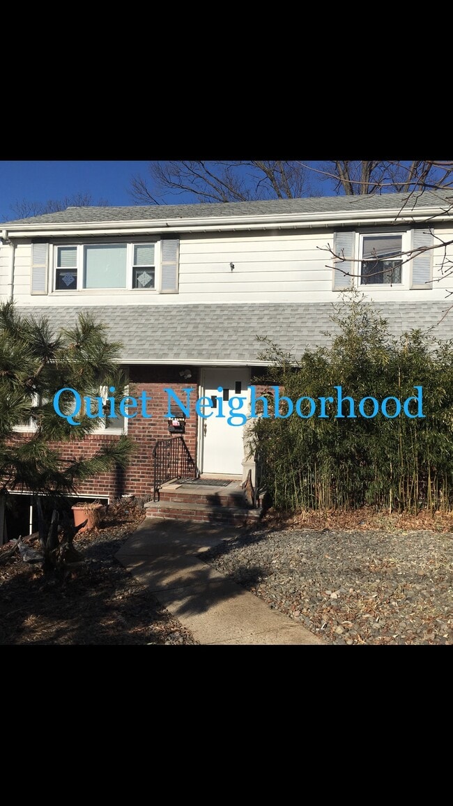 Estacionamiento fuera de la vía pública - 415 9th St Unidad #1