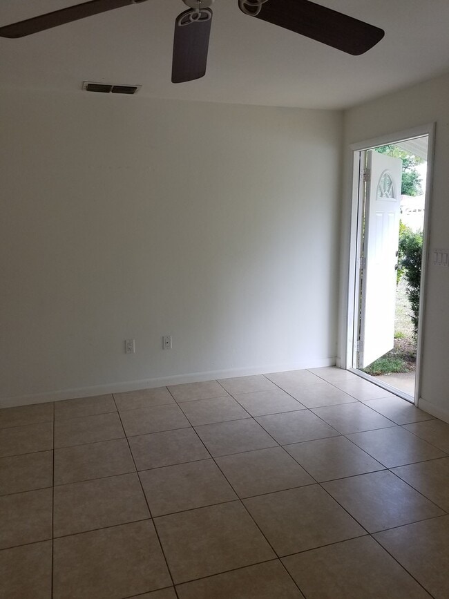 Photo - 10662 Jacatree Ct