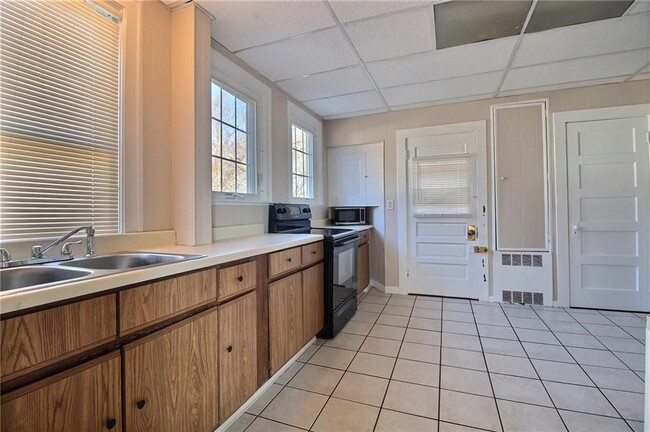 Photo - 19 Greenman Ave