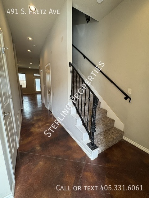 Photo - 491 S Fretz Ave