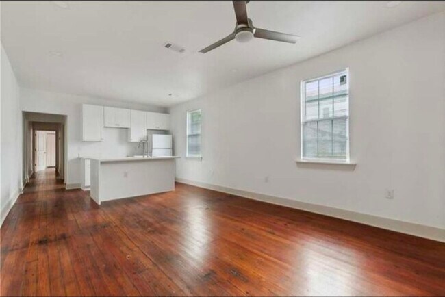 1938 Industry St Unit 1938