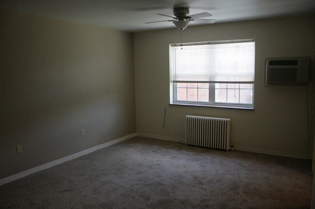 320 - F6 - The Courtyards at Sewickley - South