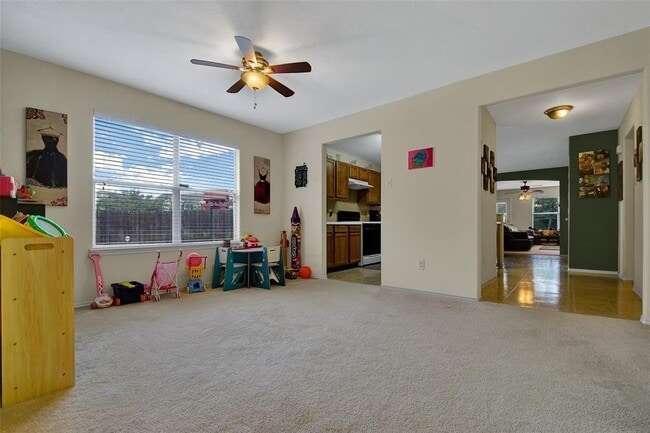 Photo - 615 Salma Ct