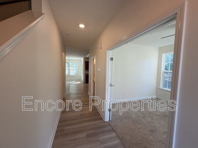 Photo - 241 Mill Bend Dr