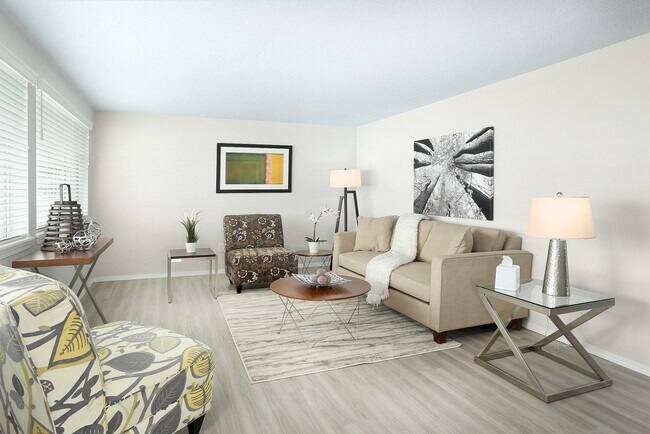 Silverdale Shores