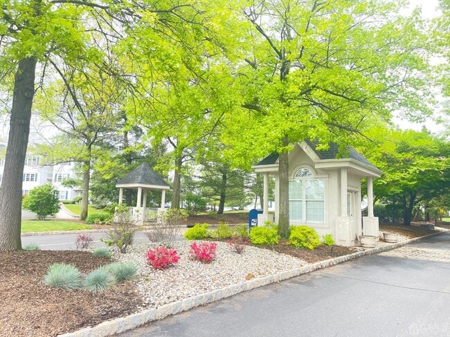 Photo - 434 Waterford Dr