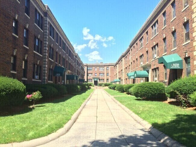 Photo - 398 Pleasant St Condo