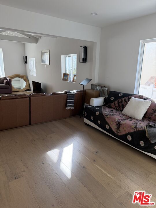 Photo - 4342 Angeles Vista Blvd