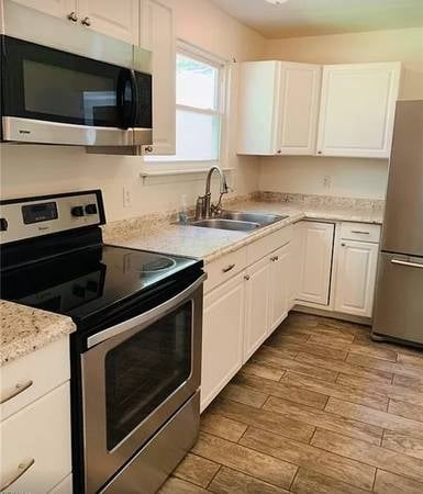 Photo - 442 Dauphin Ln