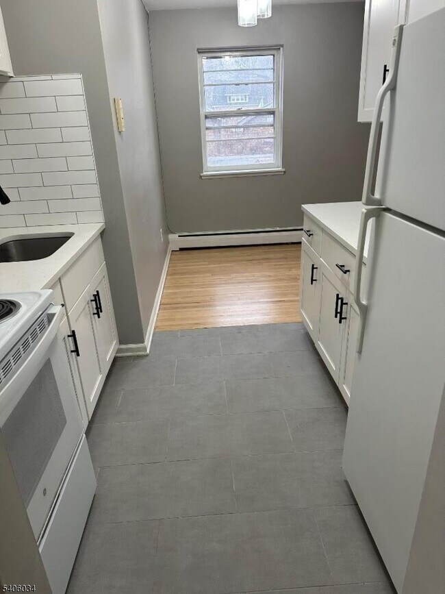 Photo - 138 Roseland Ave Unidad 4