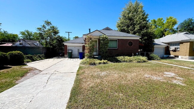 Building Photo - 943 W Briarcliff Ave